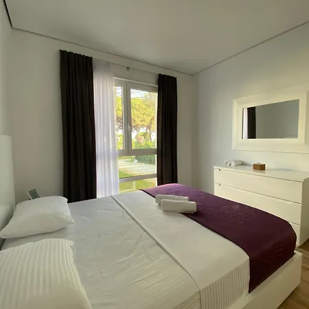 Margo, San Pietro Resort, Lalez *