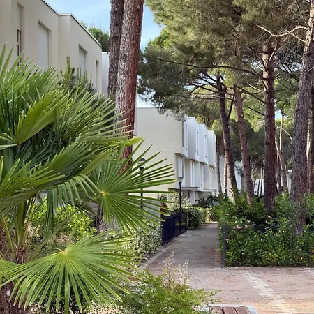 Margo, San Pietro Resort, Lalez *